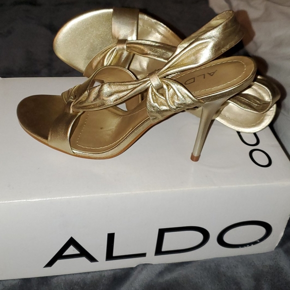 Aldo Shoes - Gold heels